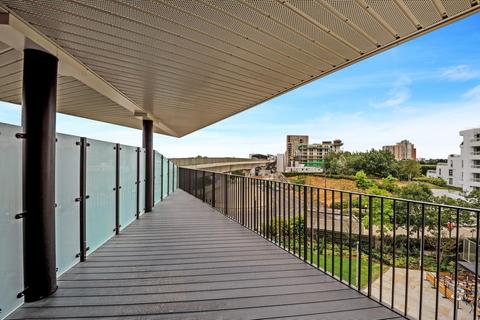2 bedroom apartment for sale, Mercier Court, Royal Court, E16