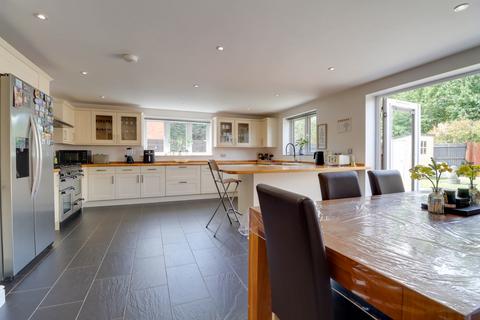 4 bedroom semi-detached house for sale, Park Street Lane, Park Street, St. Albans, AL2