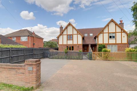 4 bedroom semi-detached house for sale, Park Street Lane, Park Street, St. Albans, AL2