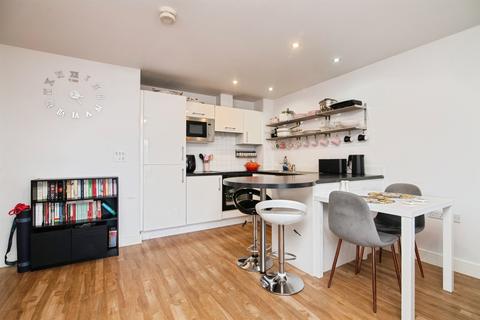 2 bedroom apartment for sale, Stone Street, OLDBURY