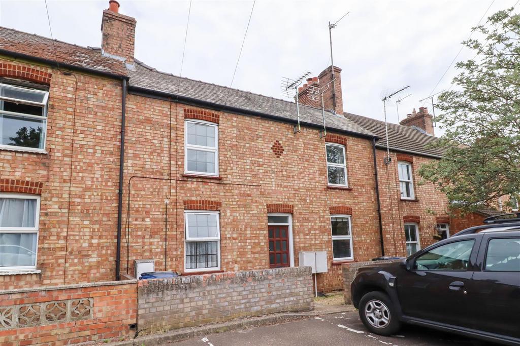 2 bedroom ground floor flat to rent