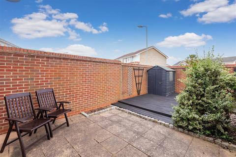 2 bedroom end of terrace house for sale, Palace Close, Cippenham