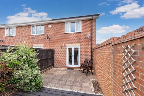 2 bedroom end of terrace house for sale, Palace Close, Cippenham