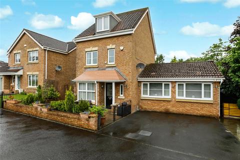 4 bedroom detached house for sale, Garnqueen Crescent, Glenboig, Coatbridge, North Lanarkshire, ML5