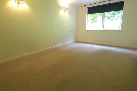 1 bedroom flat to rent, Park Road, Buxton, SK17