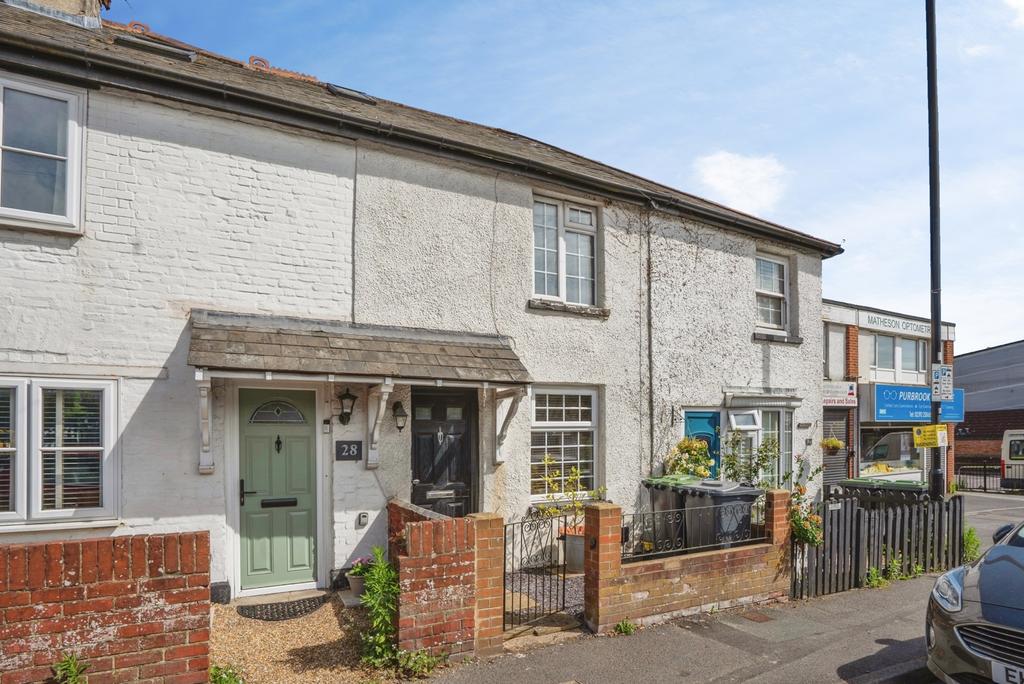 2 bedroom terraced house for sale