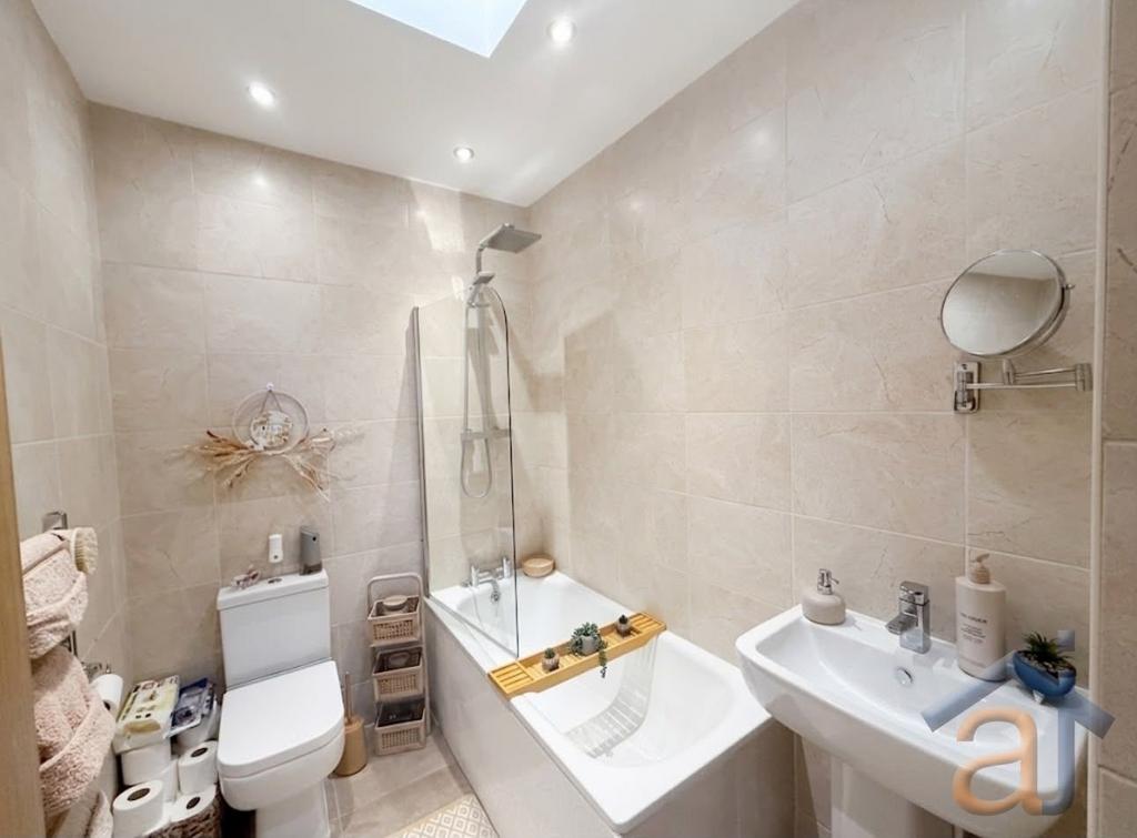 Poppy Place, Crosby Road North, Liverpool, L22 0QH - More