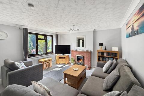 4 bedroom detached house for sale, Orchard Close, Elmstead, Colchester, CO7