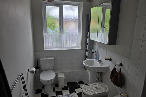 undefined, Wood Street, Walthamstow, London