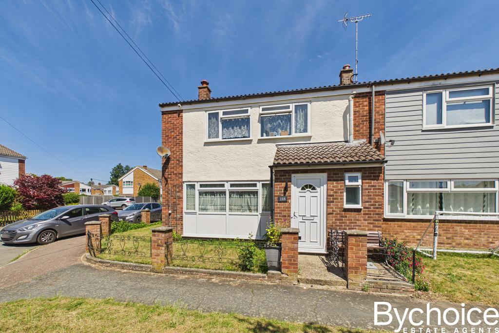 4 bedroom end of terrace house to rent