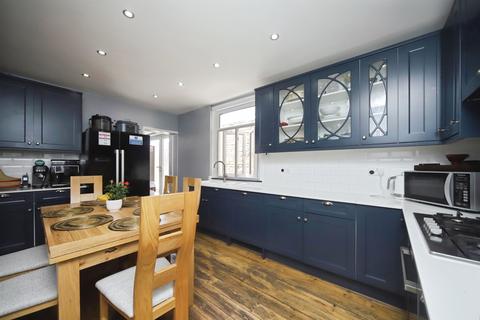 4 bedroom terraced house for sale, Greenway Road, TAUNTON