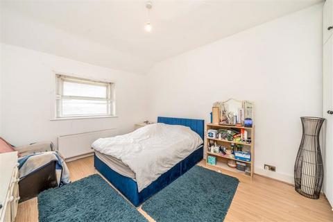 6 bedroom detached house for sale, Burnt Ash Hill, London SE12