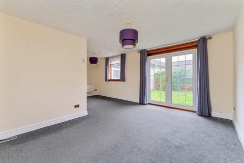 3 bedroom terraced house to rent, Corlic Way, Kilmacolm