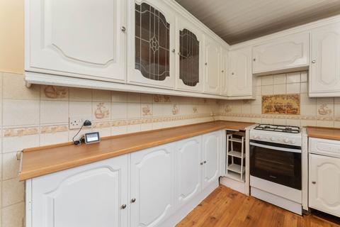 3 bedroom terraced house to rent, Corlic Way, Kilmacolm