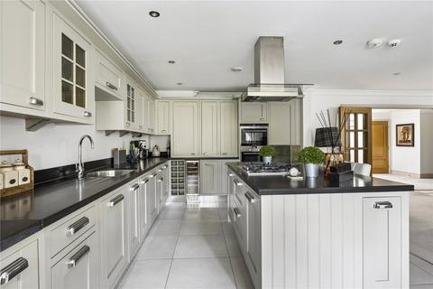 2 bedroom penthouse for sale, Brockenhurst House, Brockenhurst Road, Ascot, Berkshire, SL5