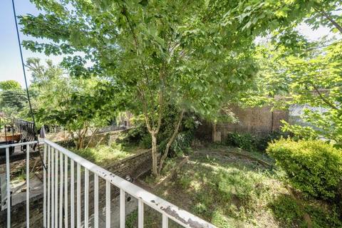 1 bedroom apartment for sale, Holland Road, London