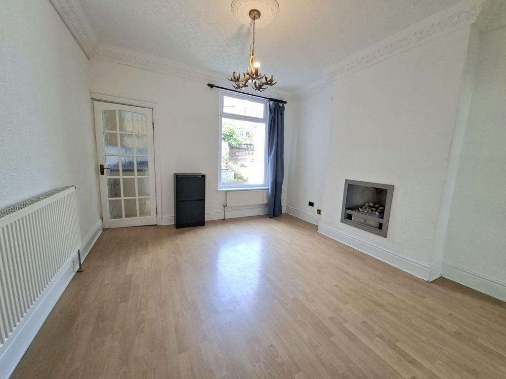 Gamston Road, Sheffield, S8 - More