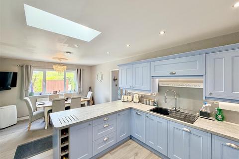 2 bedroom detached bungalow for sale, Violet Lane, Tavistock PL19