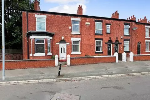 6 bedroom end of terrace house for sale