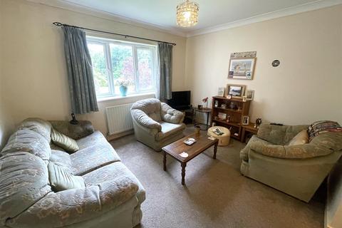 2 bedroom apartment for sale, Peter Wood Gardens, Stretford, Manchester, M32