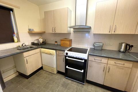 2 bedroom apartment for sale, Peter Wood Gardens, Stretford, Manchester, M32