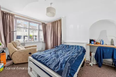 3 bedroom end of terrace house for sale – pohled 2