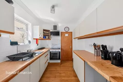3 bedroom end of terrace house for sale – pohled 3