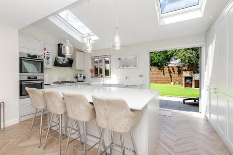 3 bedroom detached house for sale, Sempill Road, Hemel Hempstead