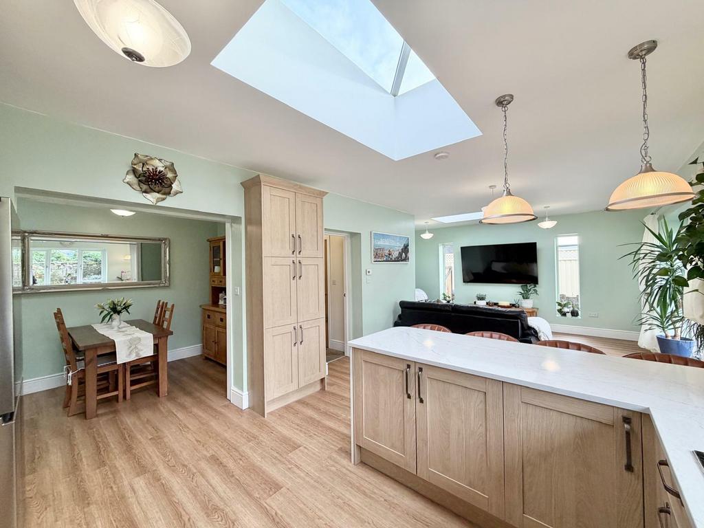 2 bedroom bungalow for sale