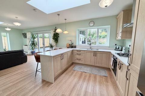 2 bedroom bungalow for sale, Emmanuel Gardens, Derwen Fawr, Sketty, Swansea
