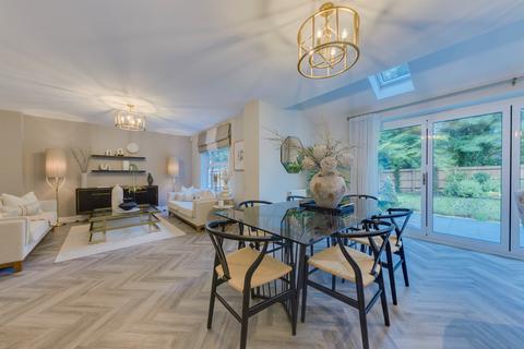 4 bedroom detached house for sale, Orchard Close, Ketton, Stamford