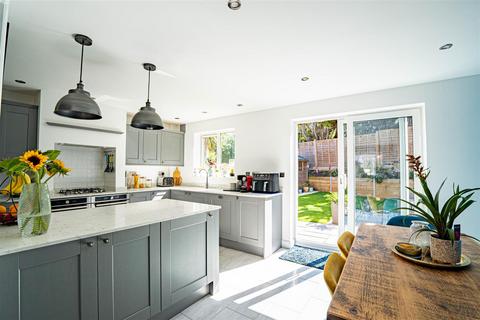 5 bedroom detached house for sale, Kensington Close, St. Leonards-On-Sea