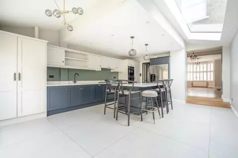 4 bedroom house for sale – pohled 2