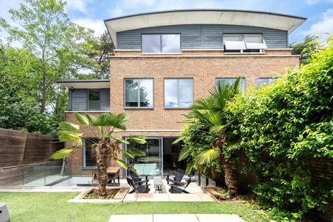 5 bedroom semi-detached house for sale, Arthur Road, Wimbledon, London, SW19