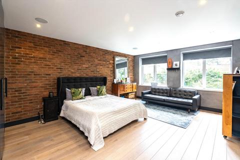 5 bedroom semi-detached house for sale, Arthur Road, Wimbledon, London, SW19
