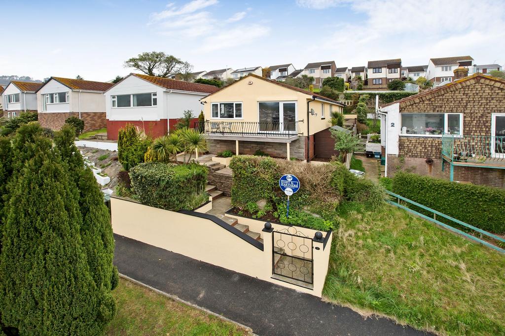 4 bedroom detached bungalow to rent