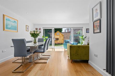 4 bedroom detached house for sale, The Green, Stotfold SG5 4DG