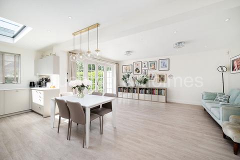4 bedroom semi-detached house to rent, Ossulton Way, Hampstead Garden Suburb