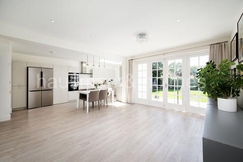 4 bedroom semi-detached house to rent, Ossulton Way, Hampstead Garden Suburb