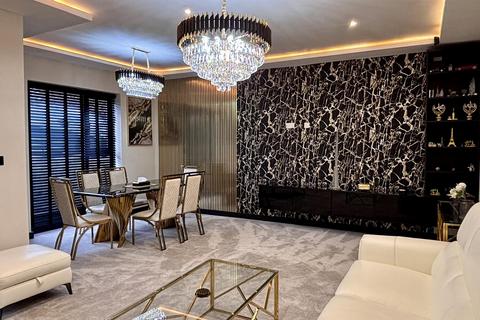 7 bedroom detached house for sale, Snape Drive, Bradford
