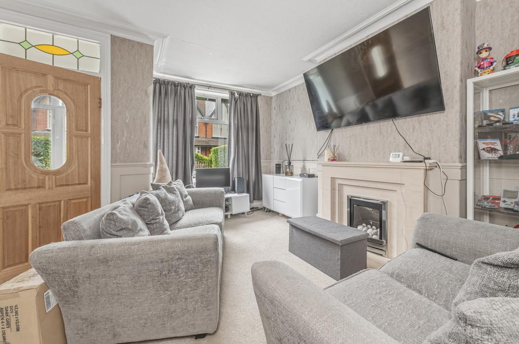 House in Leeds, West Yorkshire - View 2
