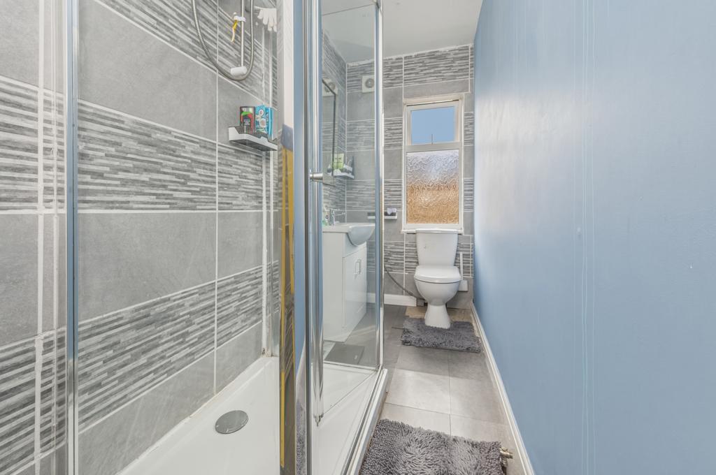 House in Leeds, West Yorkshire - More