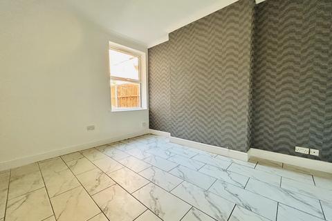 3 bedroom terraced house to rent, Osmaston Road, DERBY