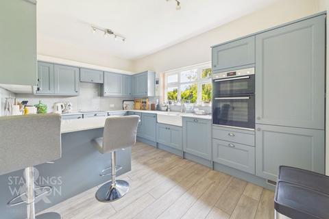 4 bedroom detached house for sale, Lighthouse Lane, Happisburgh, Norwich