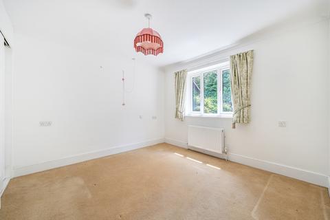 2 bedroom bungalow for sale, Sherwood Gardens, Oxfordshire RG9