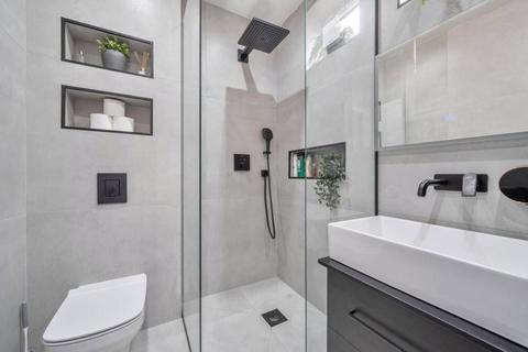 5 bedroom semi-detached house for sale, Carlyon Avenue, Harrow