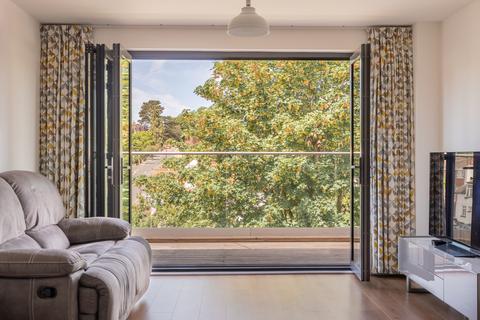 Knoll Rise, Kent, BR6