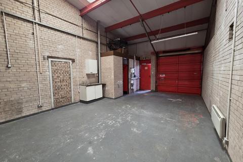 Warehouse to rent, Eastmuir St Glasgow G32 0HS