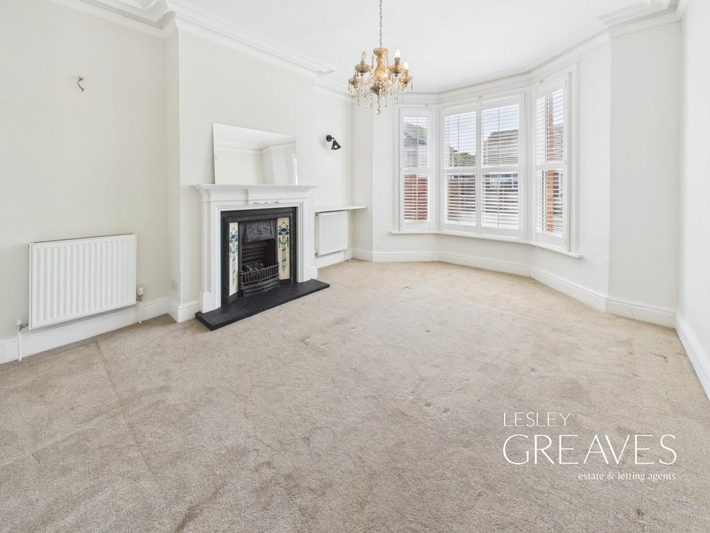 Elm Drive, Carlton, Nottingham - View 3