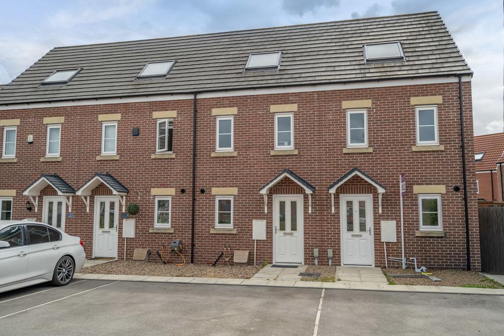 3 bedroom terraced house for sale